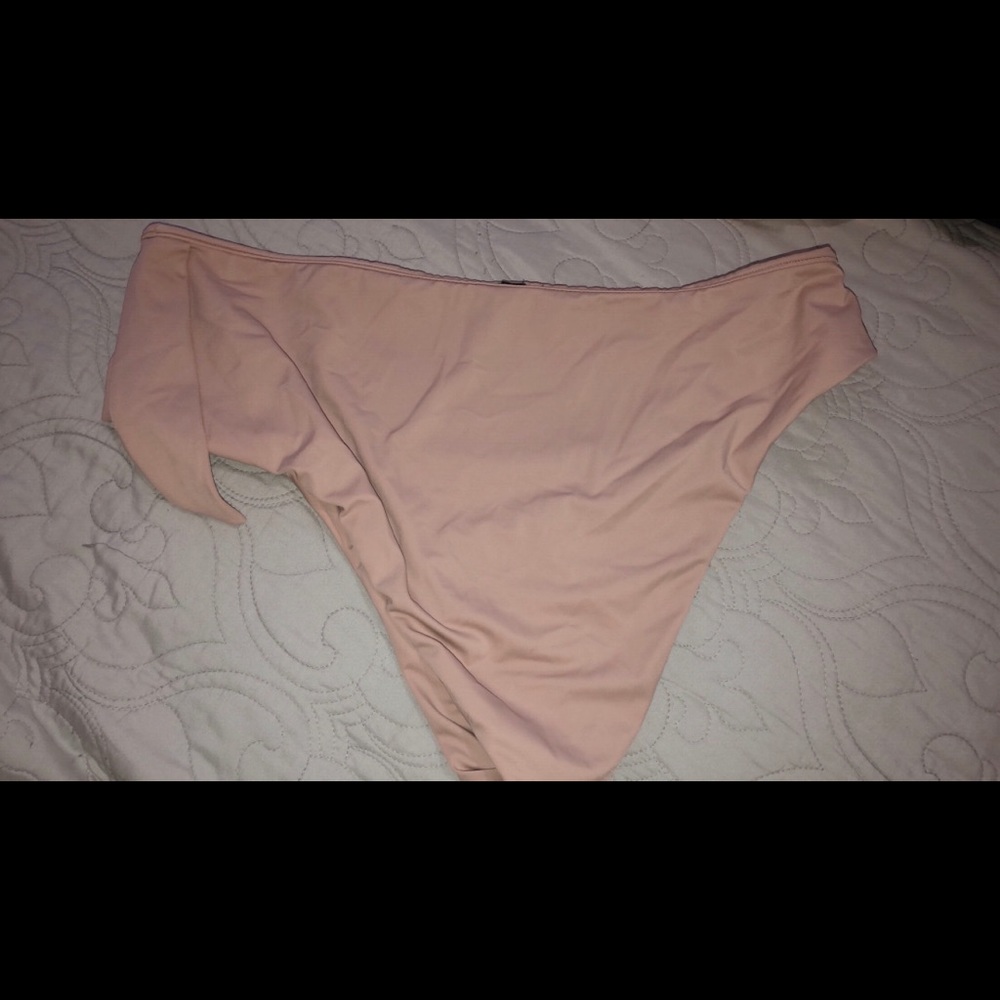 PacSun bikini bottoms asymmetrical never worn